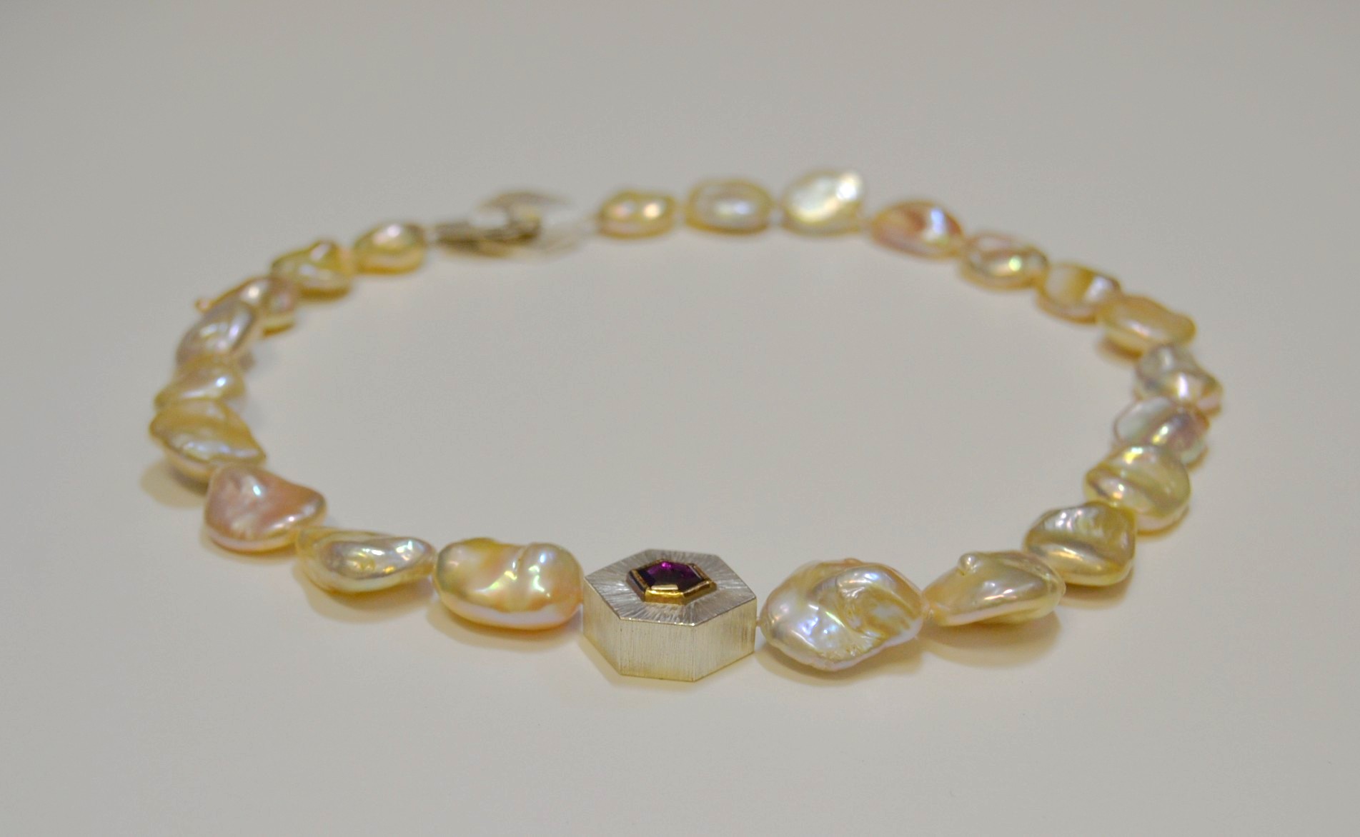 Large Keshi Pearl necklace with Garnet