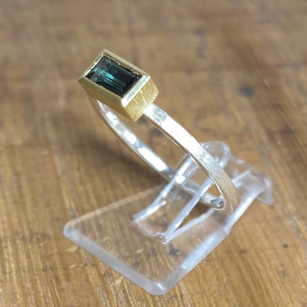 Sapphire baguette ring - Image 2