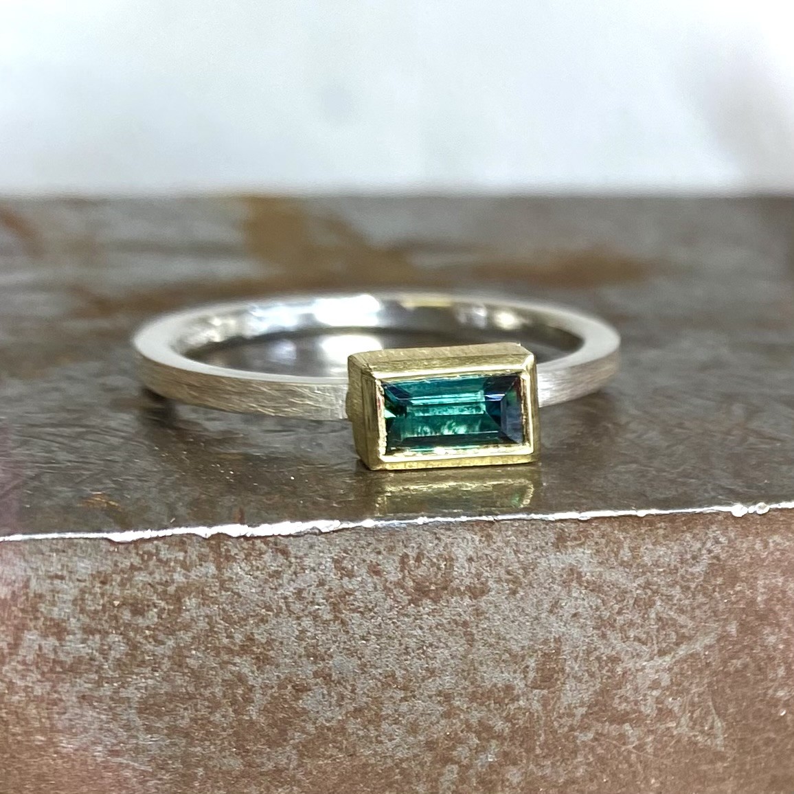 Sapphire baguette ring